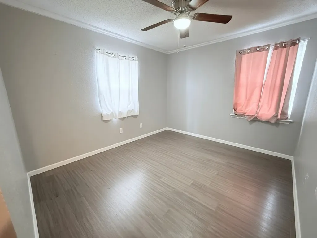 1706 Martin Luther Drive Arlington TX 76010