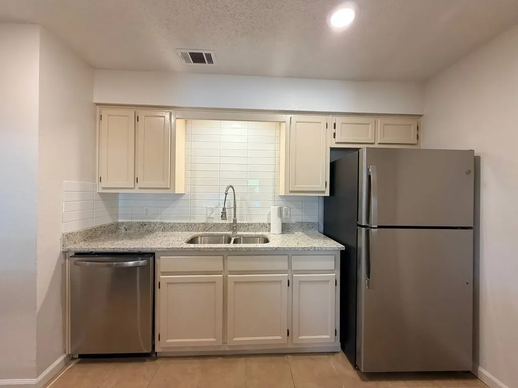 3807 William Street Sachse TX 75048