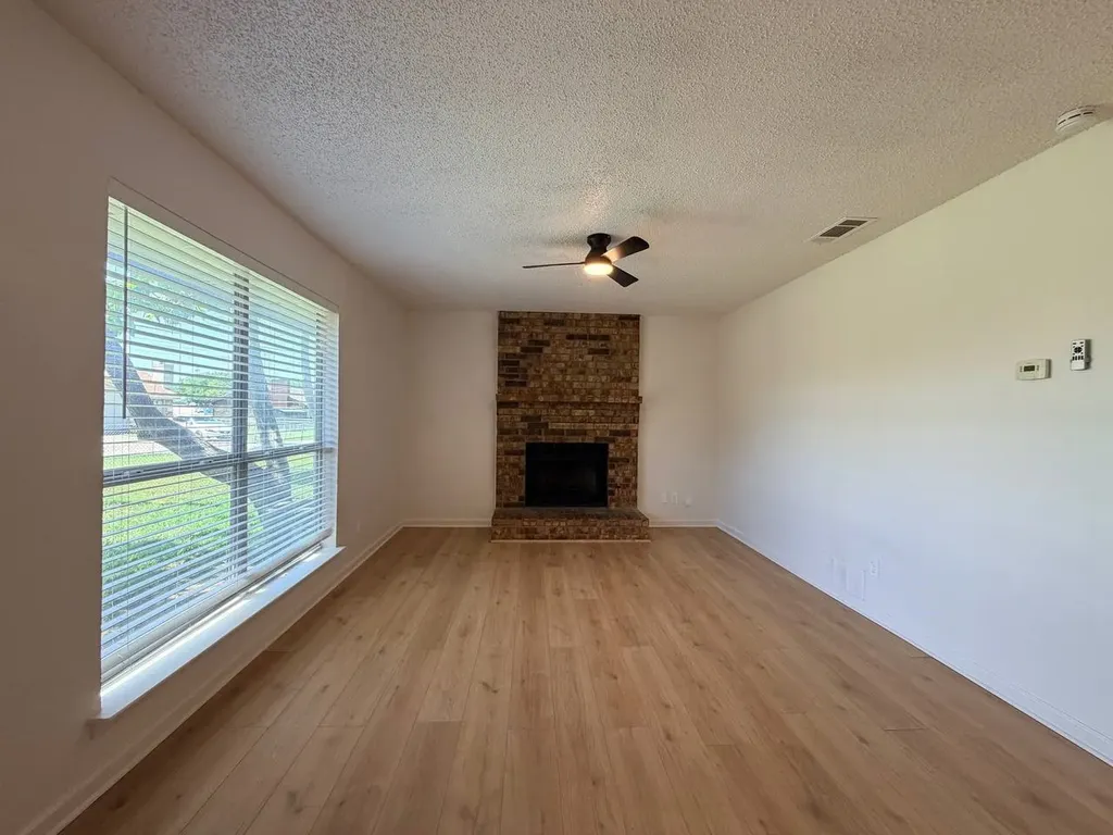 3807 William Street Sachse TX 75048