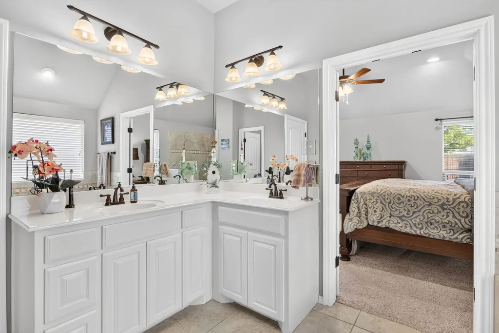 11000 Wanamaker Drive Benbrook TX 76126