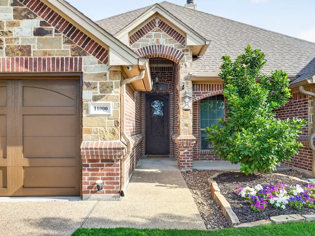 11000 Wanamaker Drive Benbrook TX 76126