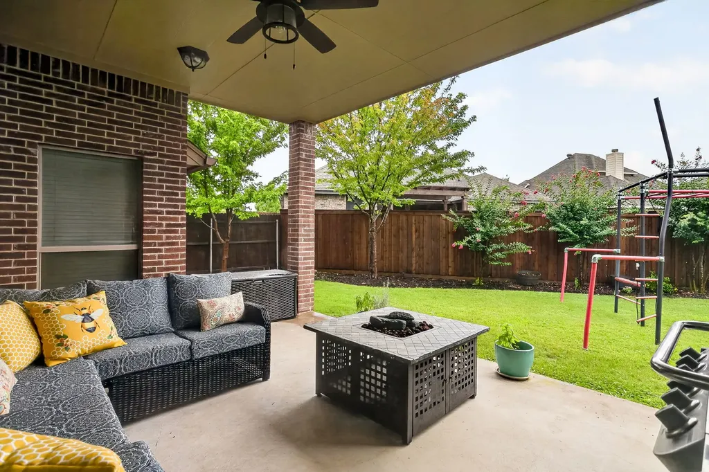 11000 Wanamaker Drive Benbrook TX 76126