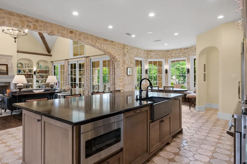 4101 Howard Road Waxahachie TX 75165
