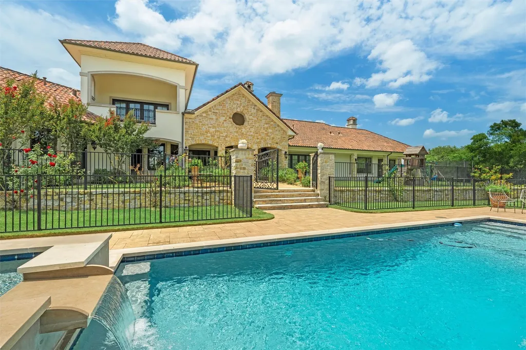 4101 Howard Road Waxahachie TX 75165
