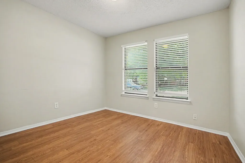 1022 Cedar Run Drive Duncanville TX 75137