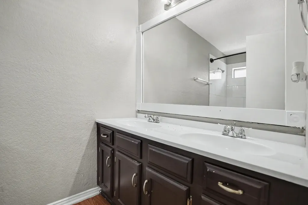 1022 Cedar Run Drive Duncanville TX 75137