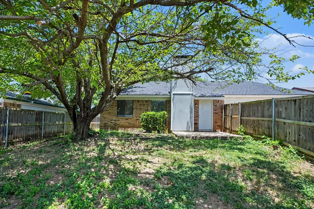 1022 Cedar Run Drive Duncanville TX 75137