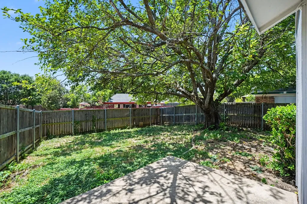 1022 Cedar Run Drive Duncanville TX 75137