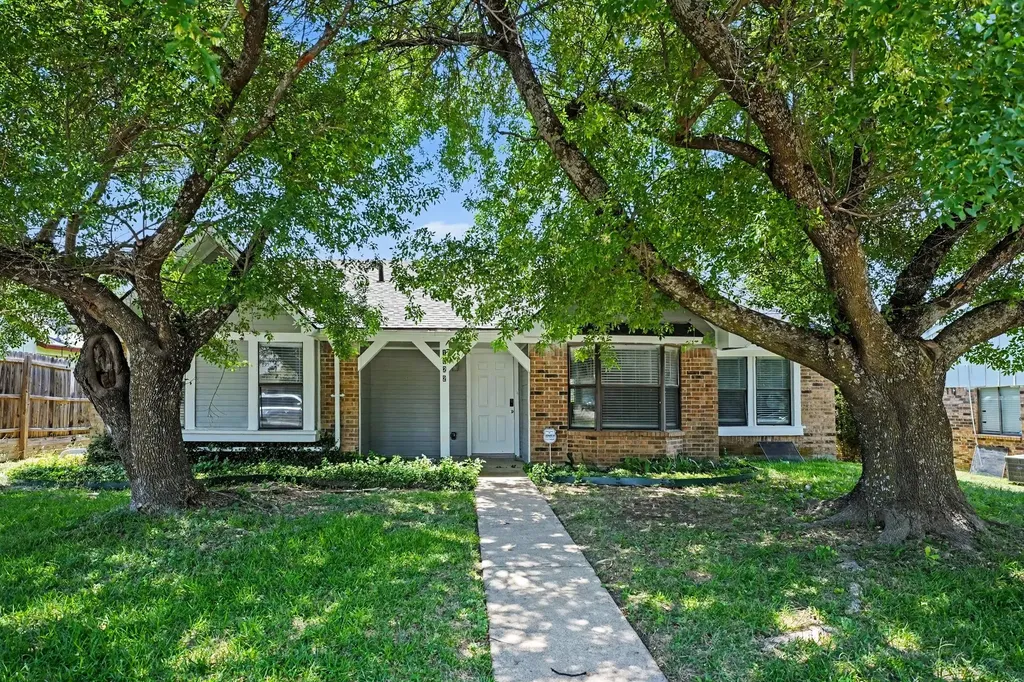 1022 Cedar Run Drive Duncanville TX 75137