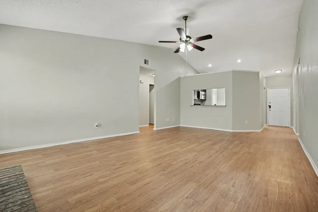 1022 Cedar Run Drive Duncanville TX 75137