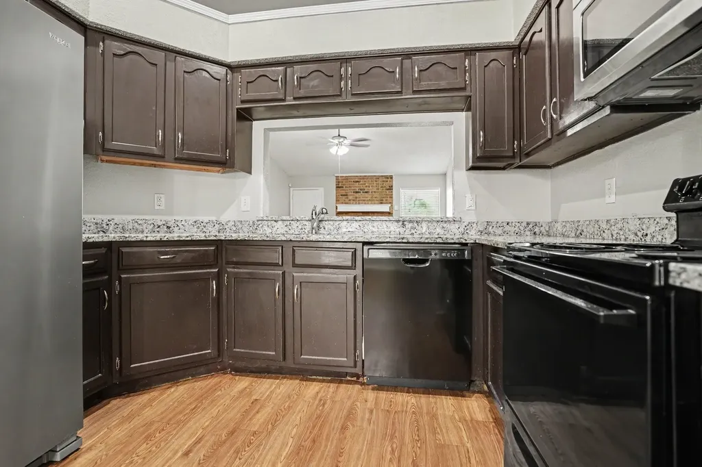 1022 Cedar Run Drive Duncanville TX 75137