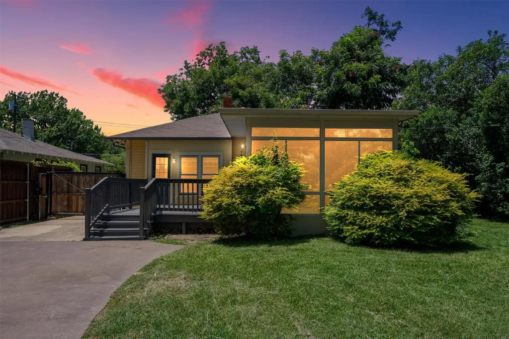 5720 Tremont Street Dallas TX 75214