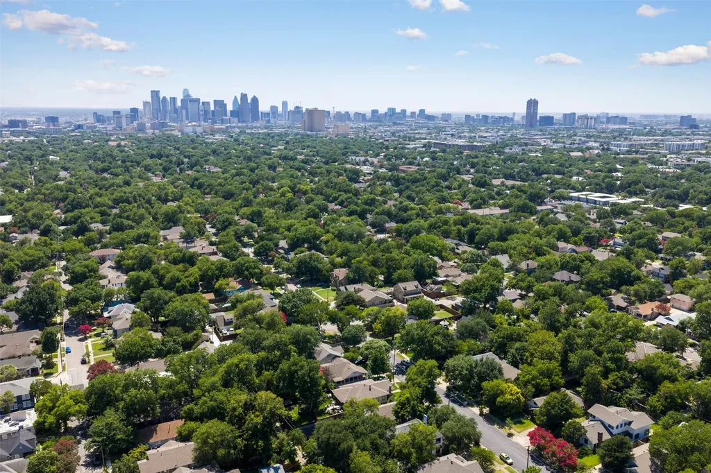 5720 Tremont Street Dallas TX 75214