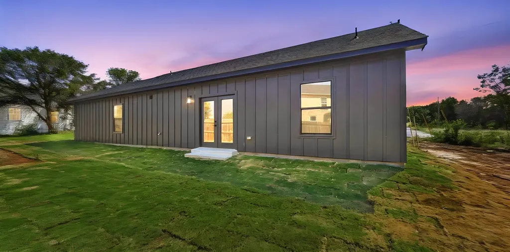 2310 Morningside Drive Granbury TX 76048