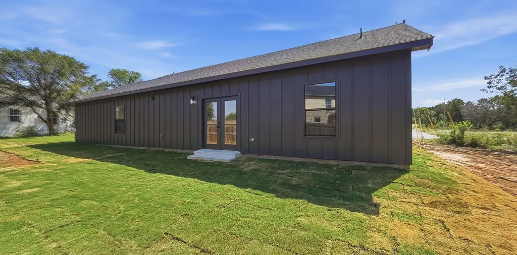 2310 Morningside Drive Granbury TX 76048