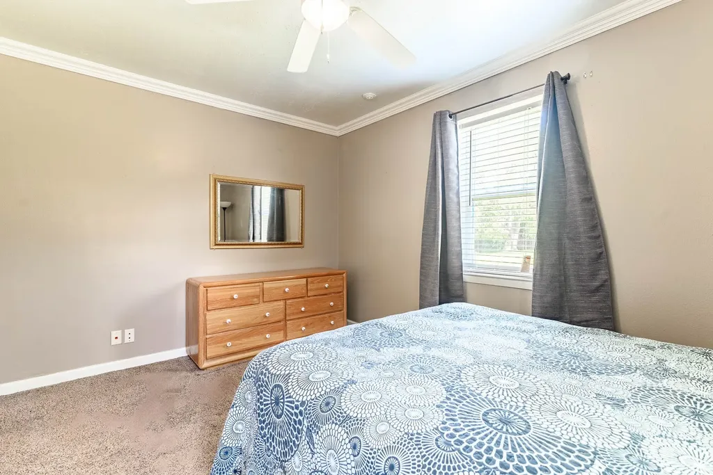 1106 Coronet Street Irving TX 75062