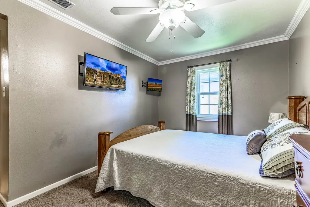 1106 Coronet Street Irving TX 75062