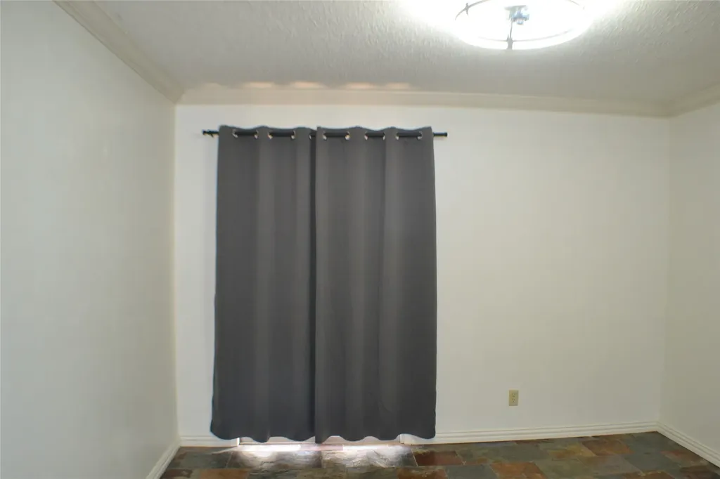 4859 Cedar Springs Road Dallas TX 75219