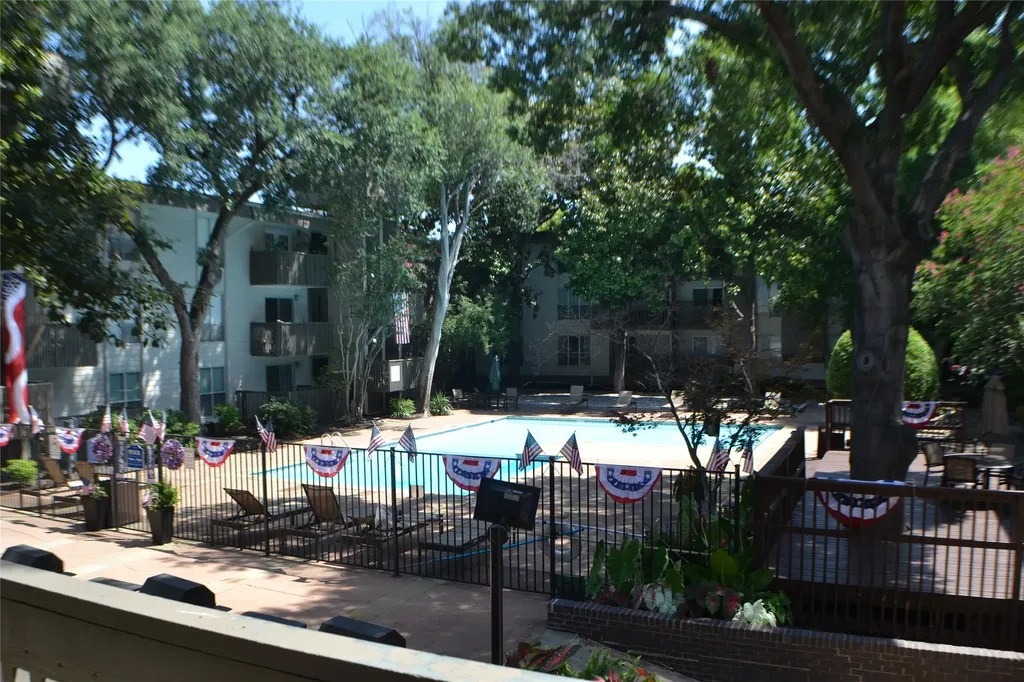 4859 Cedar Springs Road Dallas TX 75219