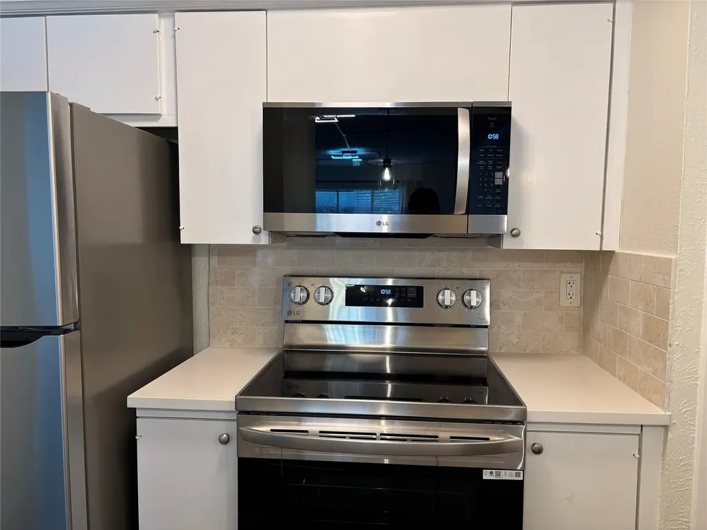 4859 Cedar Springs Road Dallas TX 75219