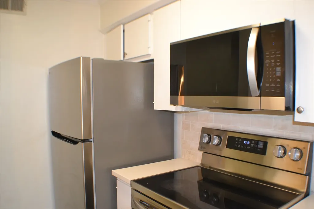 4859 Cedar Springs Road Dallas TX 75219