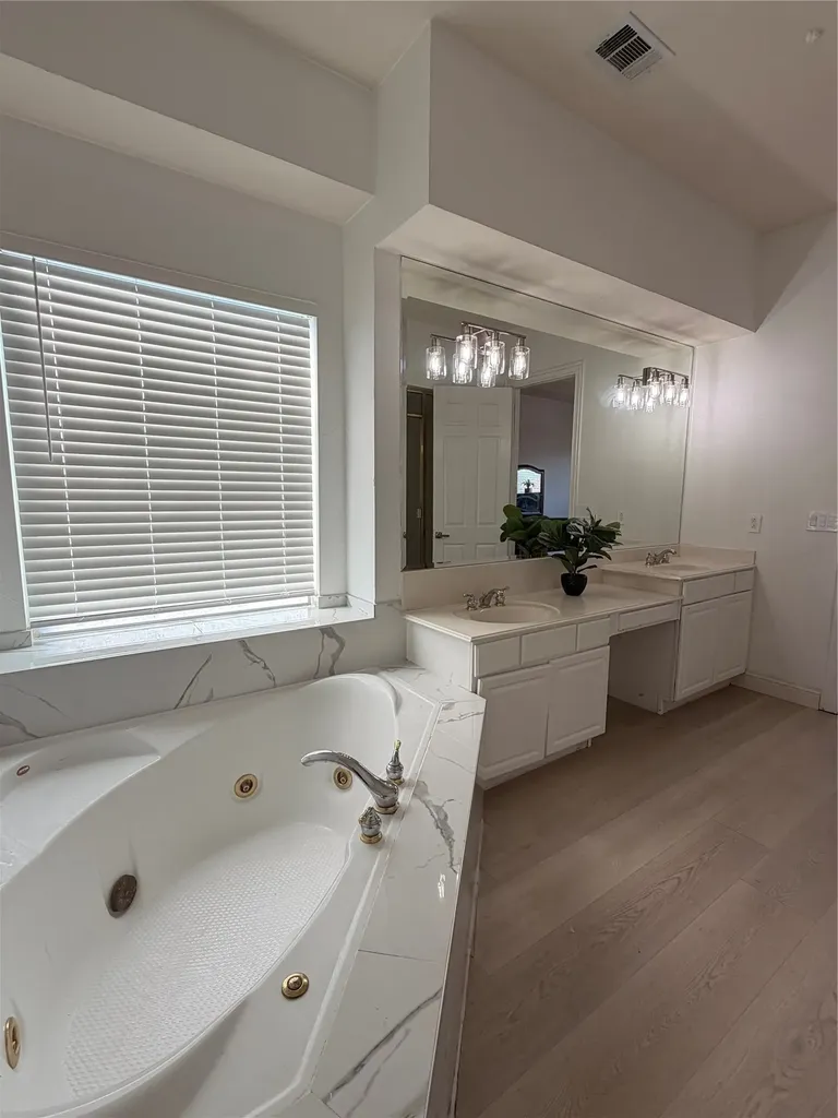 2301 Clearspring Drive S Irving TX 75063