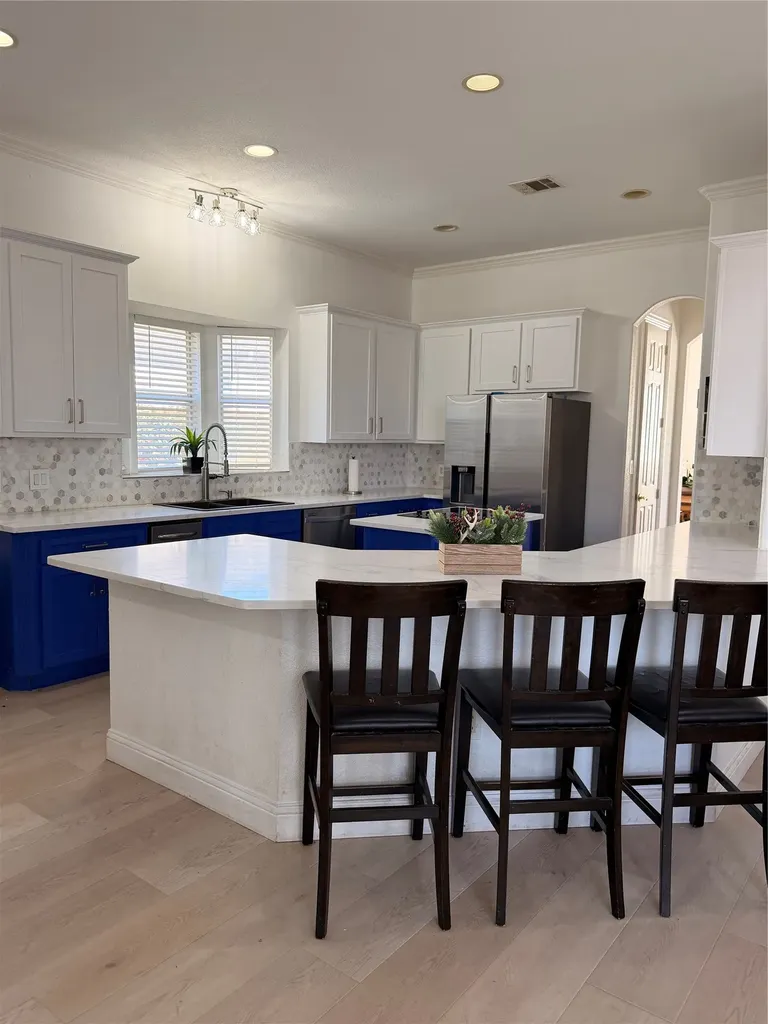 2301 Clearspring Drive S Irving TX 75063