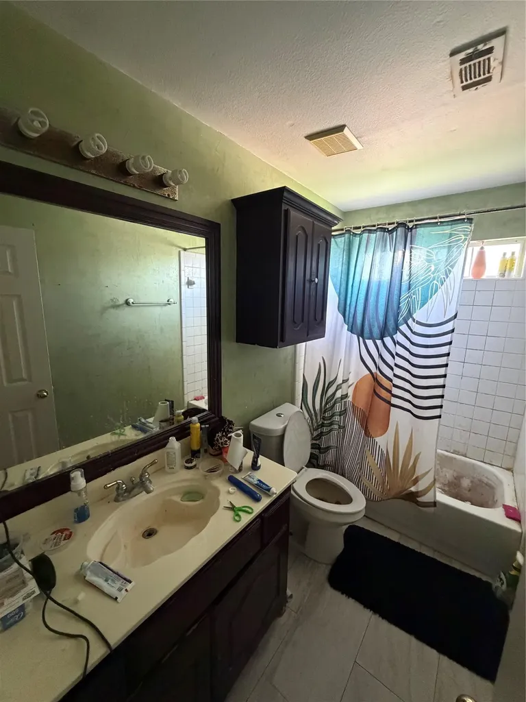 307 Fort Edward Drive Arlington TX 76002