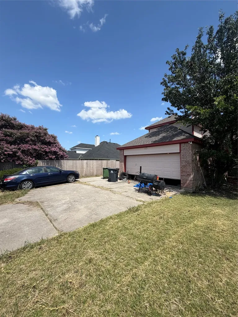 307 Fort Edward Drive Arlington TX 76002