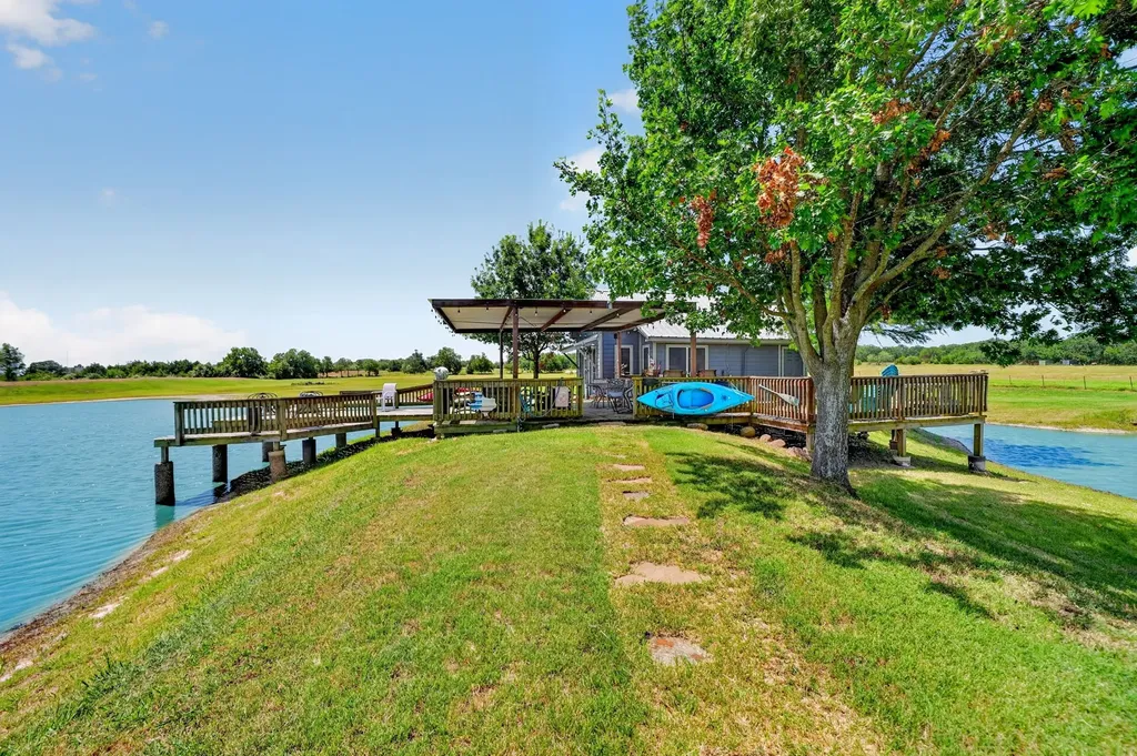 1465 County Road 3690 Paradise TX 76073