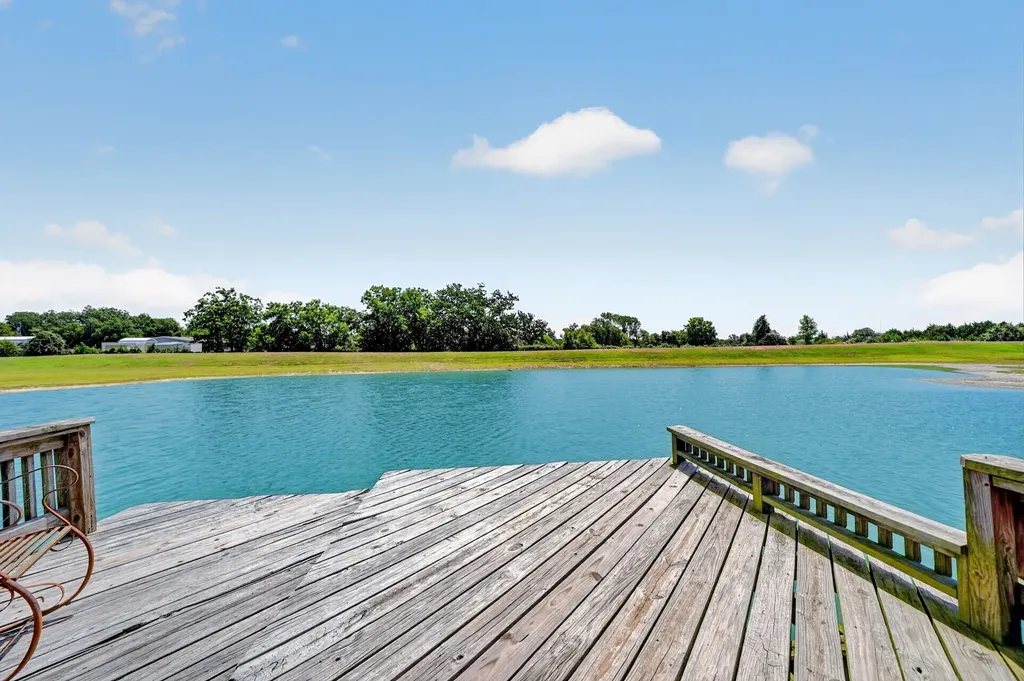 1465 County Road 3690 Paradise TX 76073