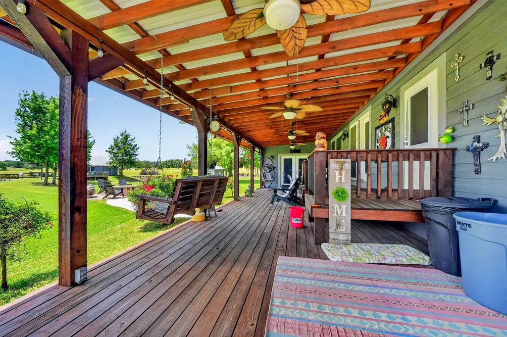 1465 County Road 3690 Paradise TX 76073