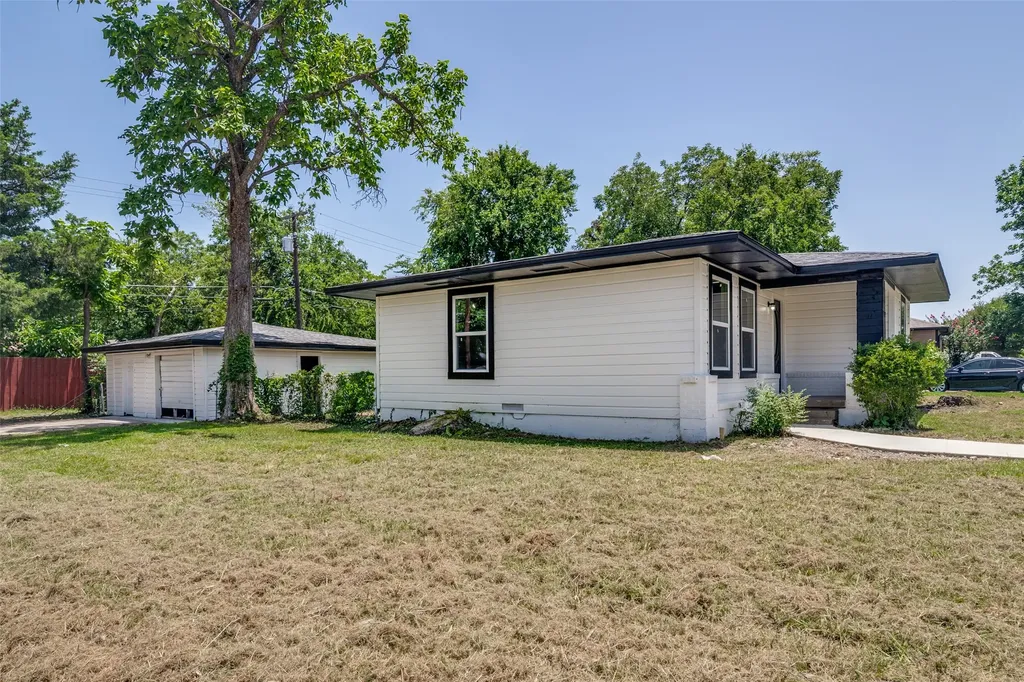 1302 Marion Drive Garland TX 75042