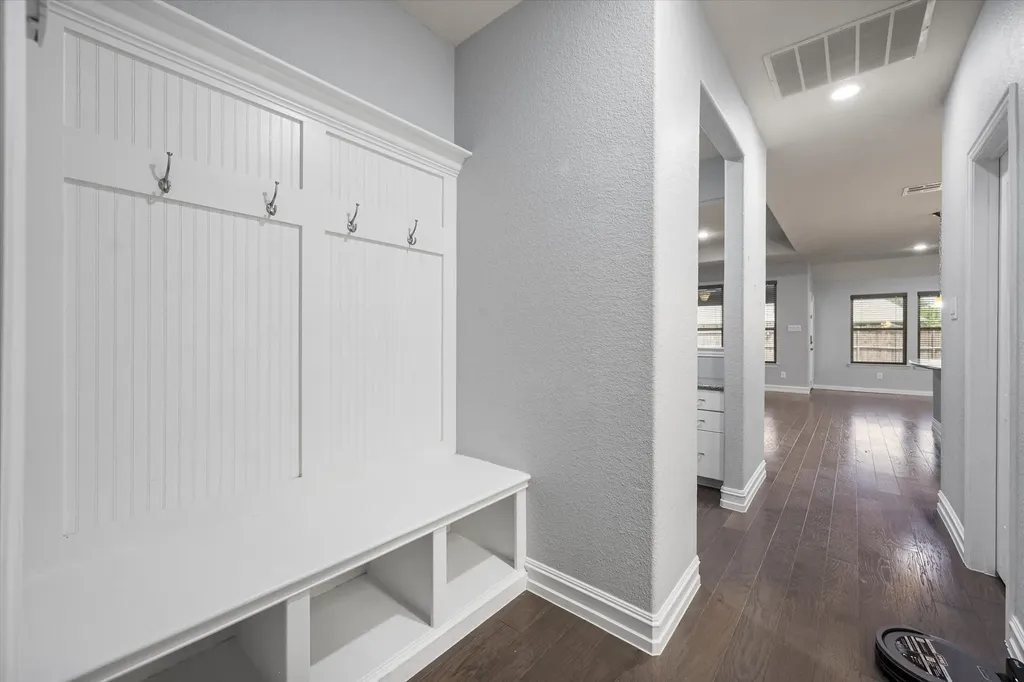 7304 Lowline Drive Fort Worth TX 76131