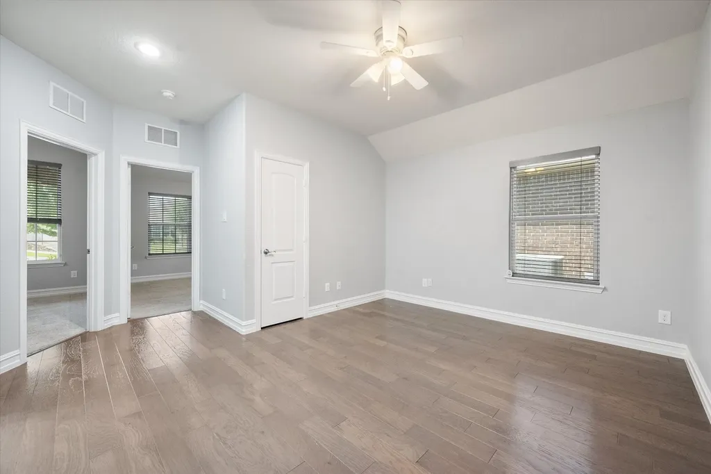 7304 Lowline Drive Fort Worth TX 76131