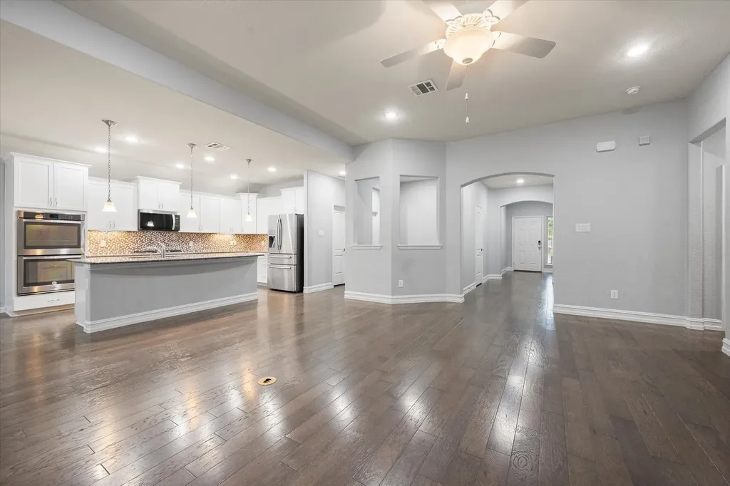 7304 Lowline Drive Fort Worth TX 76131