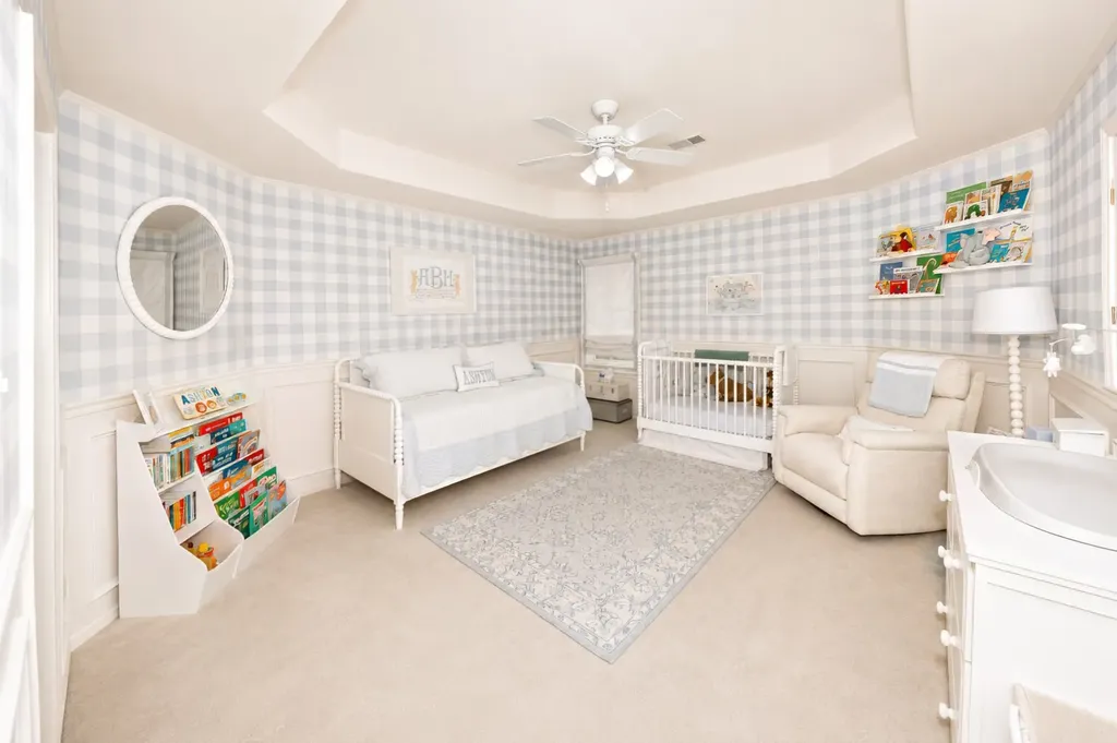 8934 Greenville Avenue Dallas TX 75243