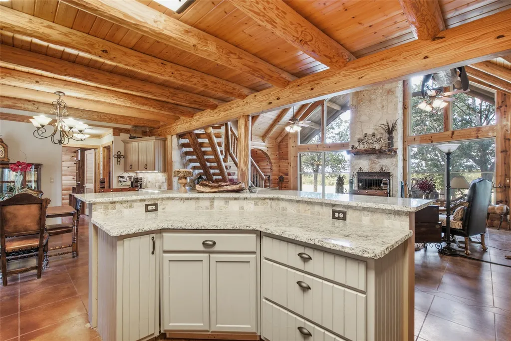 175 Private Road 3708 Paradise TX 76073