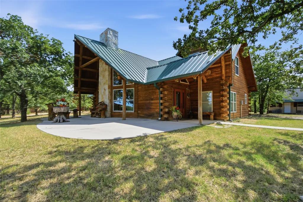 175 Private Road 3708 Paradise TX 76073