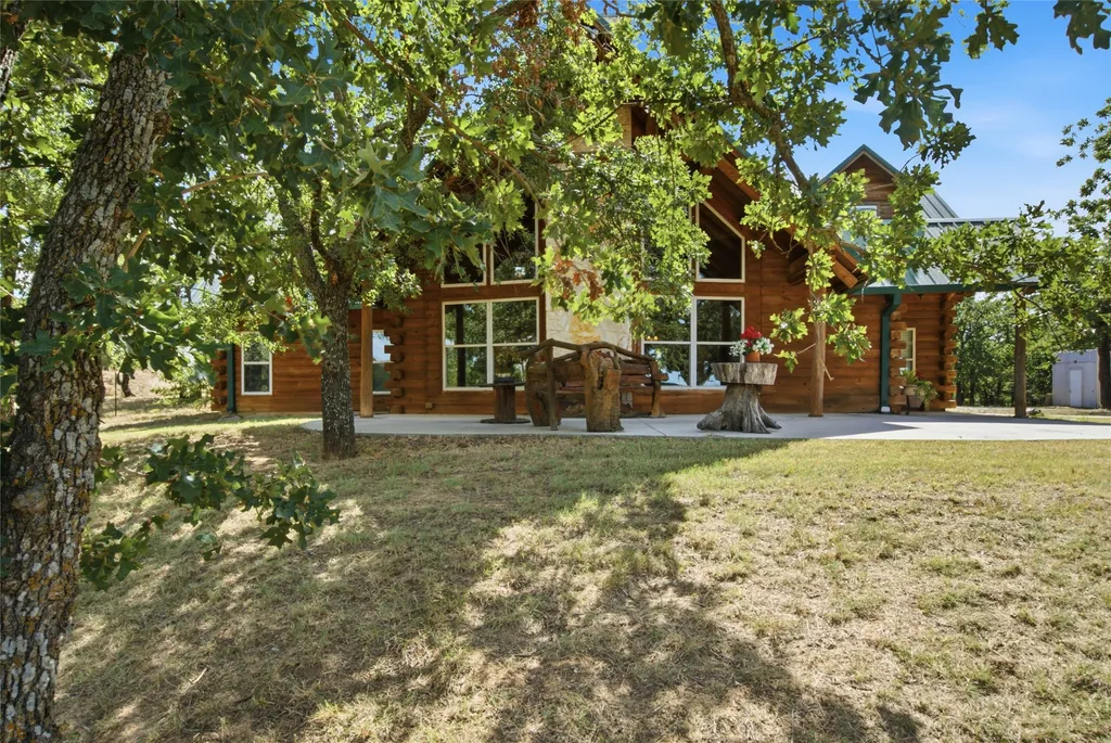 175 Private Road 3708 Paradise TX 76073