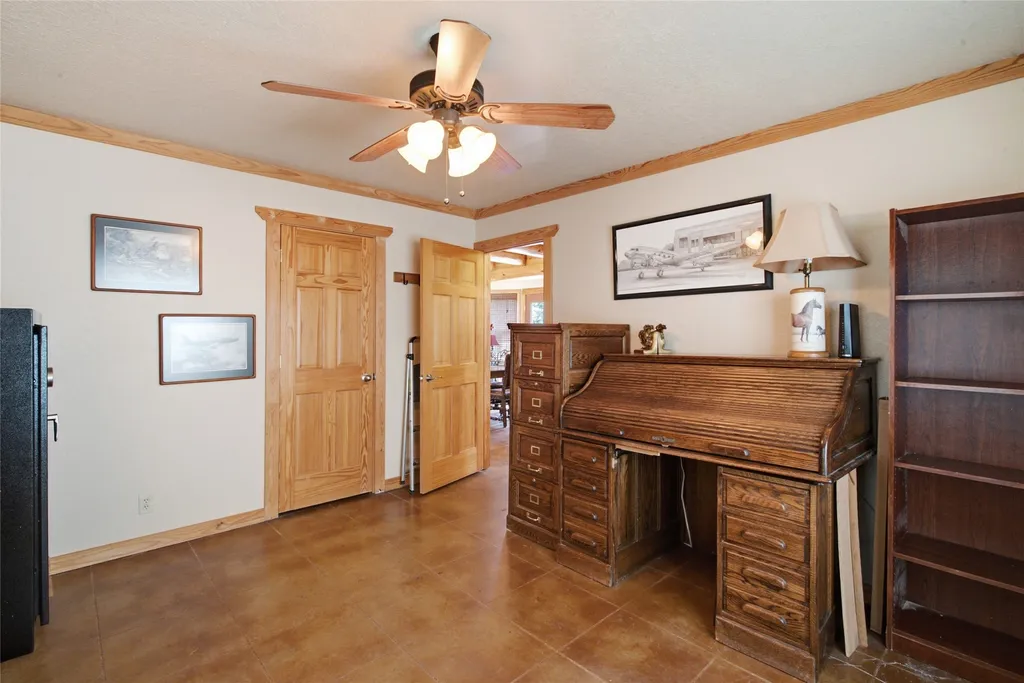 175 Private Road 3708 Paradise TX 76073