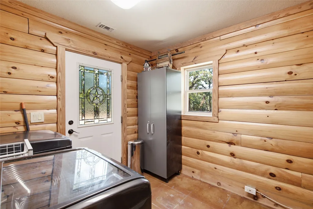 175 Private Road 3708 Paradise TX 76073