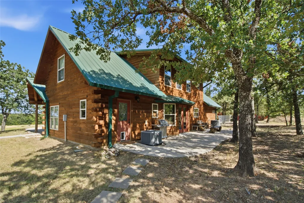 175 Private Road 3708 Paradise TX 76073