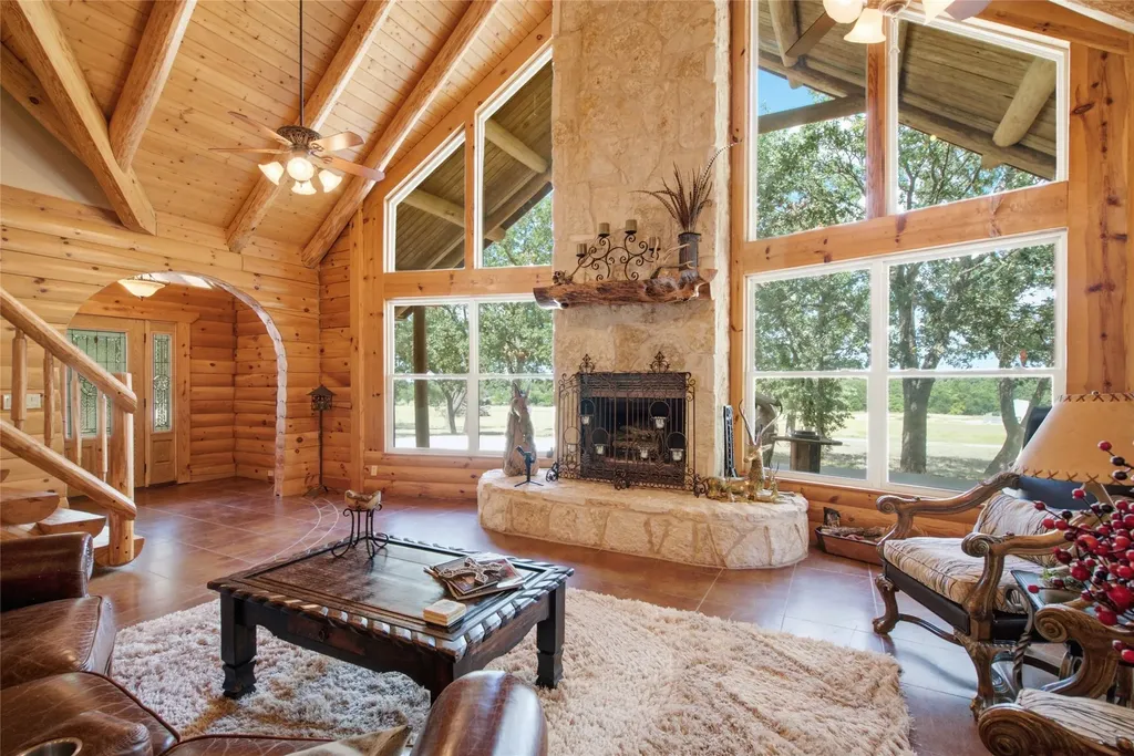 175 Private Road 3708 Paradise TX 76073