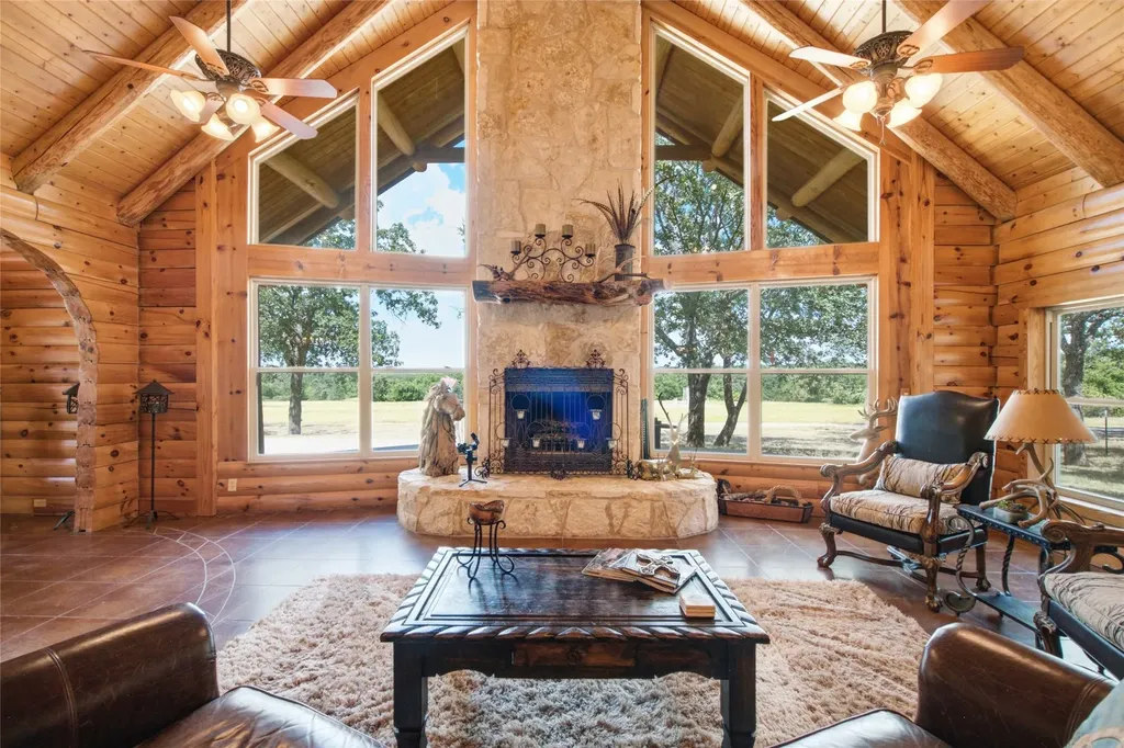 175 Private Road 3708 Paradise TX 76073