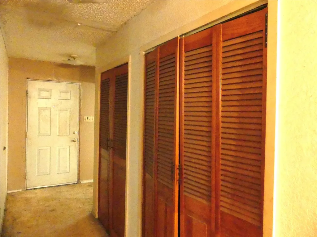 5324 Parker Henderson Road Fort Worth TX 76119