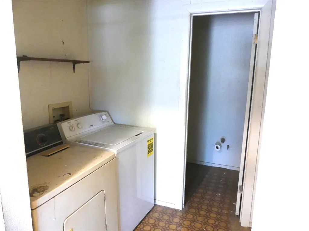 5324 Parker Henderson Road Fort Worth TX 76119