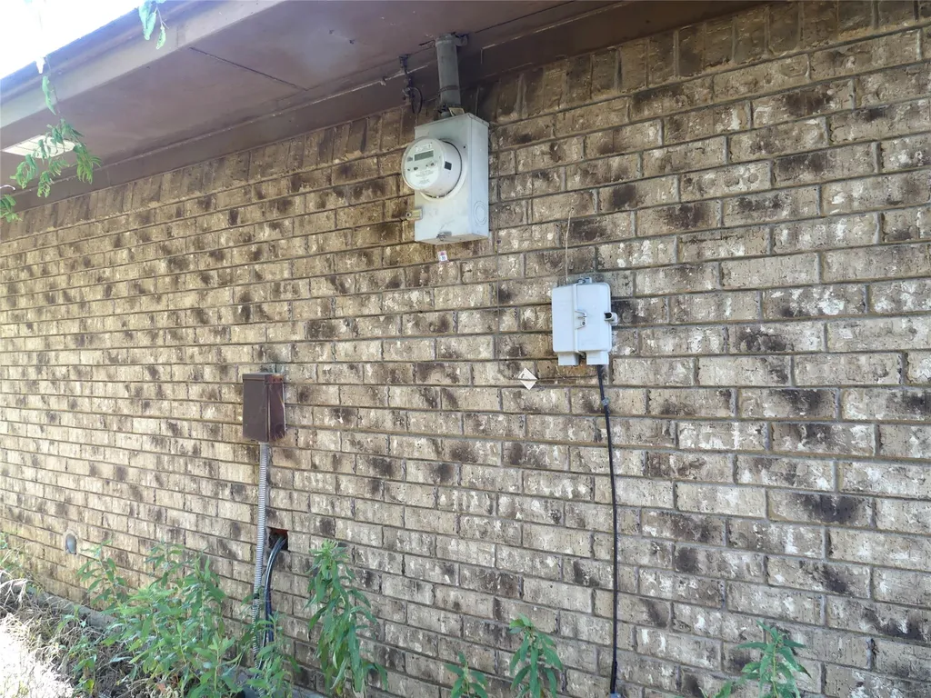 5324 Parker Henderson Road Fort Worth TX 76119