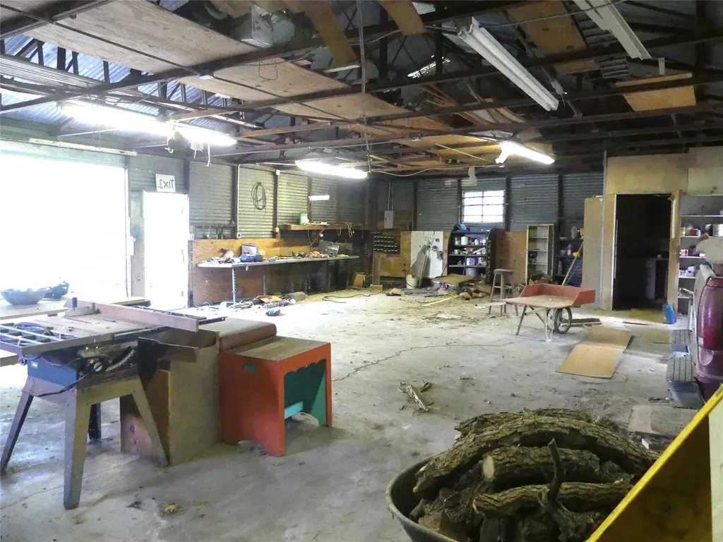 5324 Parker Henderson Road Fort Worth TX 76119
