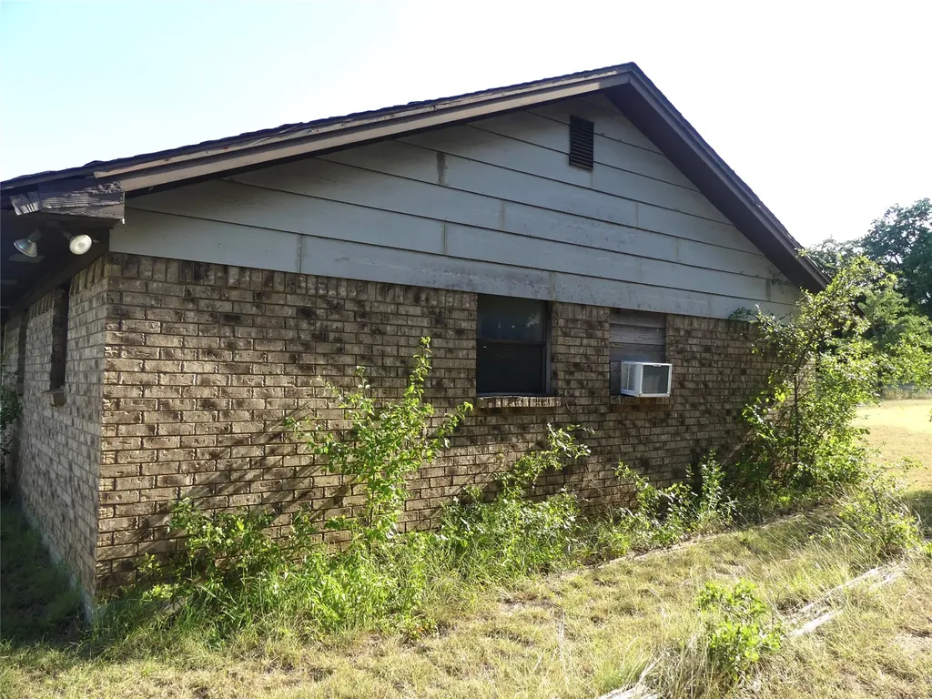 5324 Parker Henderson Road Fort Worth TX 76119